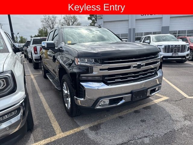 Chevrolet Silverado 1500 LTD Vehicle Full-screen Gallery Image 06