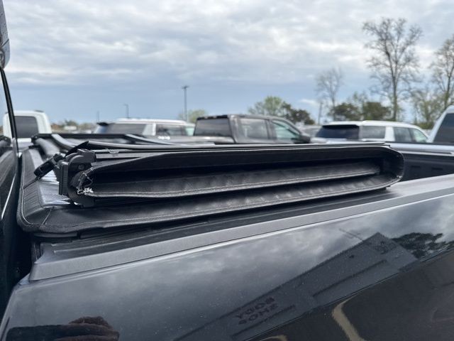 Chevrolet Silverado 1500 LTD Vehicle Full-screen Gallery Image 13