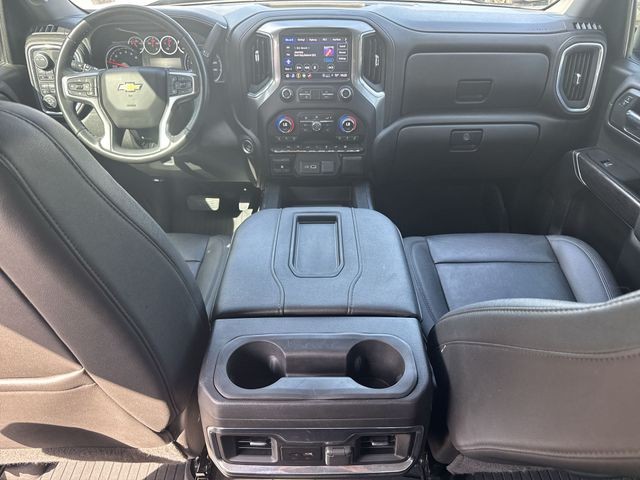 Chevrolet Silverado 1500 LTD Vehicle Full-screen Gallery Image 24