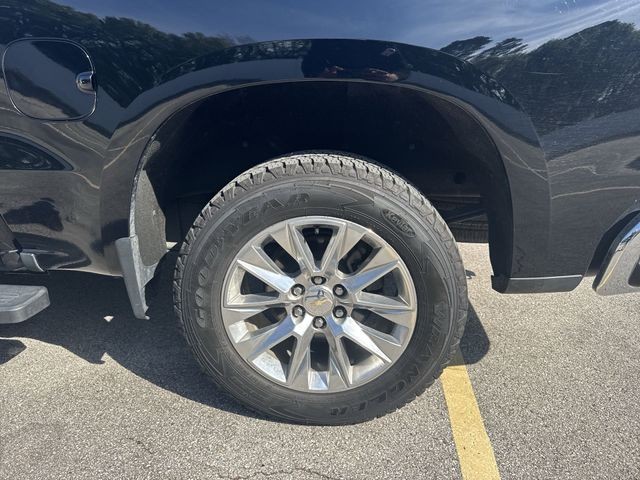 Chevrolet Silverado 1500 LTD Vehicle Full-screen Gallery Image 36
