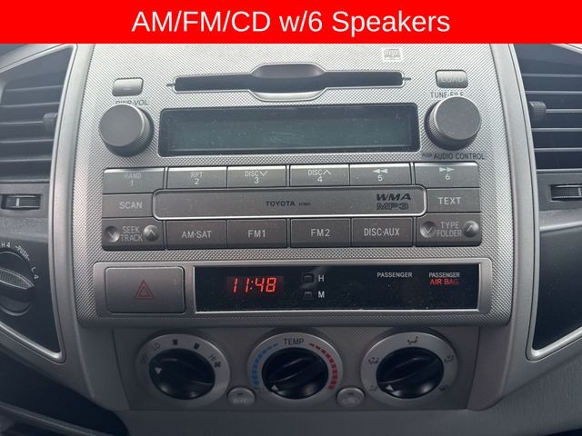 Toyota Tacoma Vehicle Full-screen Gallery Image 17