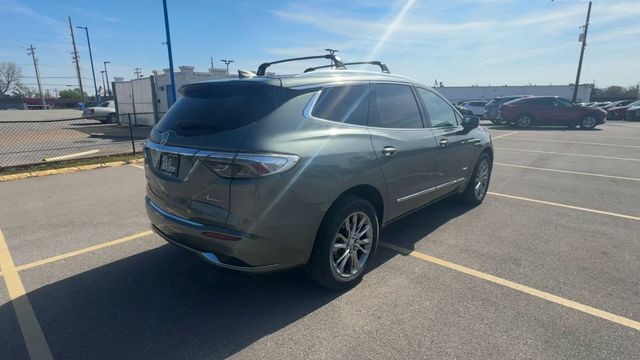 Buick Enclave Vehicle Full-screen Gallery Image 08