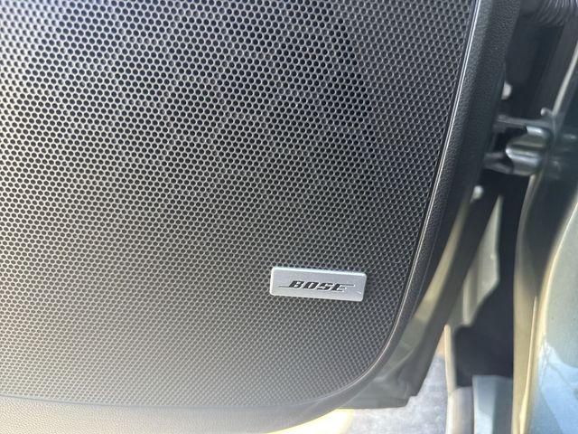 Buick Enclave Vehicle Full-screen Gallery Image 25