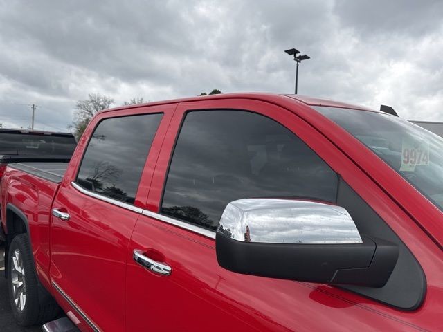 GMC Sierra 1500 Vehicle Full-screen Gallery Image 11