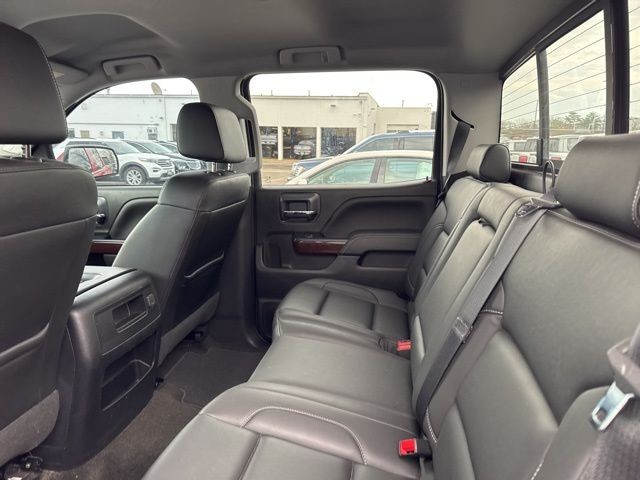 GMC Sierra 1500 Vehicle Full-screen Gallery Image 18