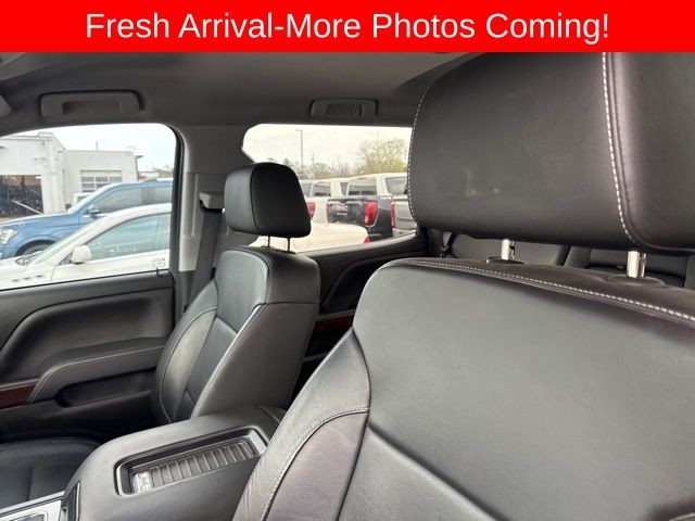 GMC Sierra 1500 Vehicle Full-screen Gallery Image 21