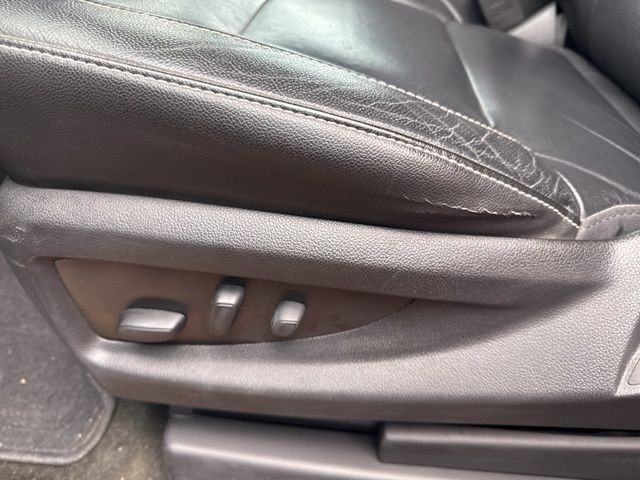 GMC Sierra 1500 Vehicle Full-screen Gallery Image 22