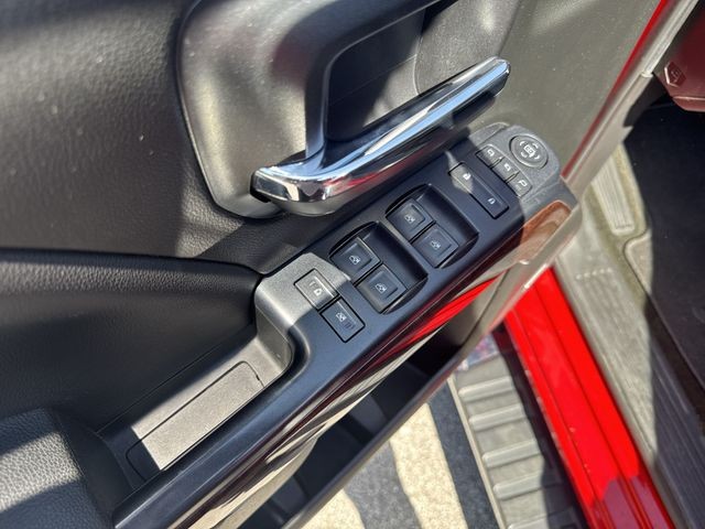 GMC Sierra 1500 Vehicle Full-screen Gallery Image 26
