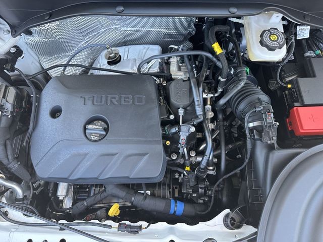 Buick Encore GX Vehicle Full-screen Gallery Image 24