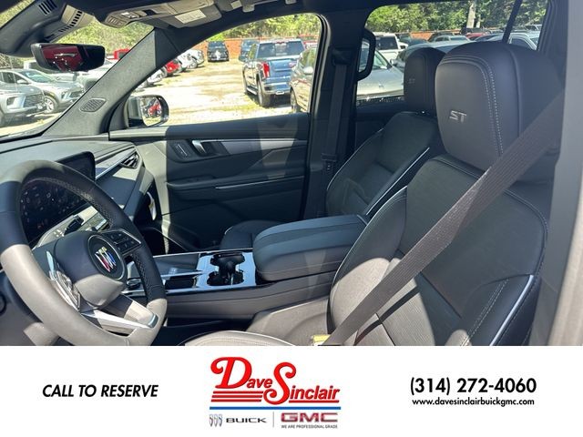 Buick Enclave Vehicle Full-screen Gallery Image 11