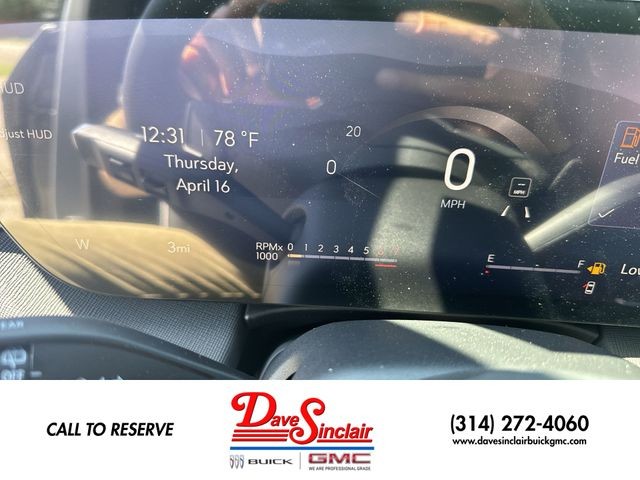 Buick Enclave Vehicle Full-screen Gallery Image 15
