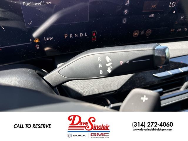 Buick Enclave Vehicle Full-screen Gallery Image 20