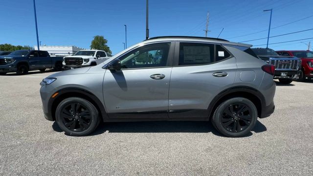 Buick Encore GX Vehicle Full-screen Gallery Image 05