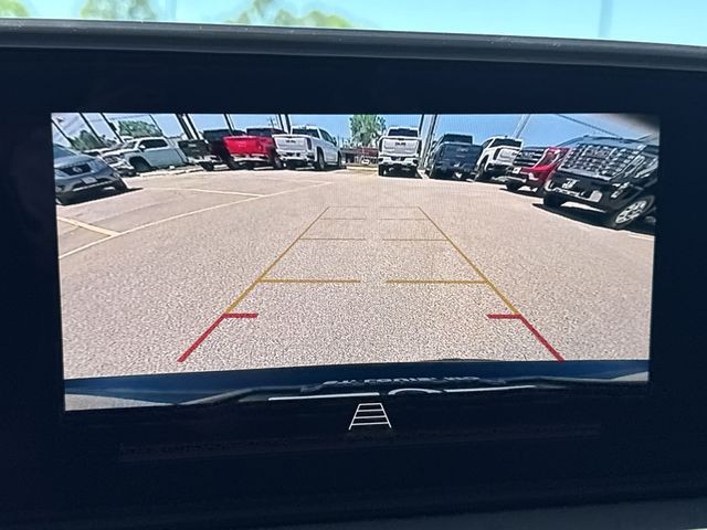 Buick Encore GX Vehicle Full-screen Gallery Image 17