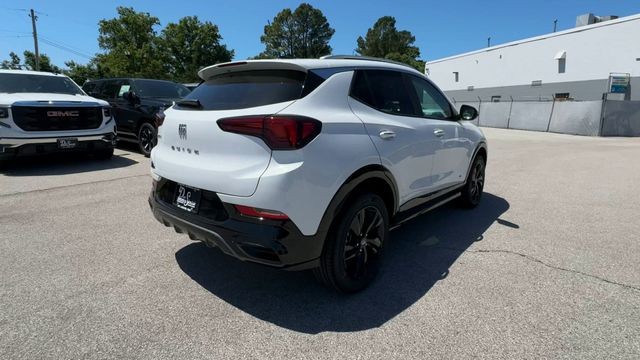 Buick Encore GX Vehicle Full-screen Gallery Image 08