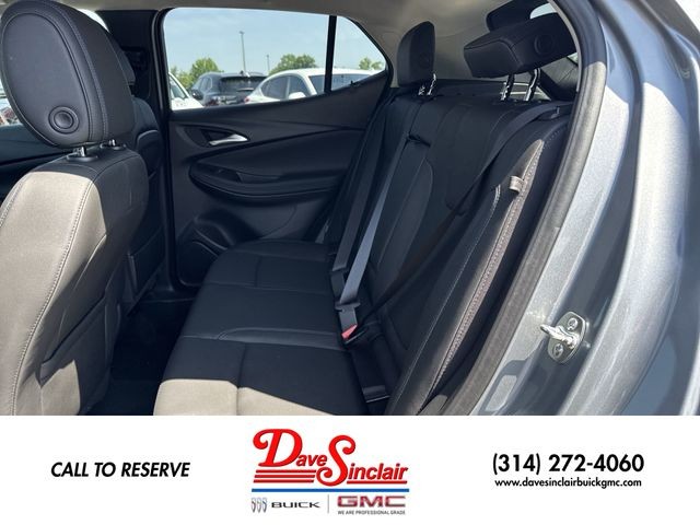 Buick Encore GX Vehicle Full-screen Gallery Image 21