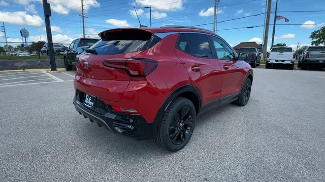Buick Encore GX Vehicle Full-screen Gallery Image 08