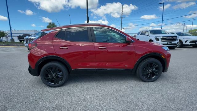 Buick Encore GX Vehicle Full-screen Gallery Image 09