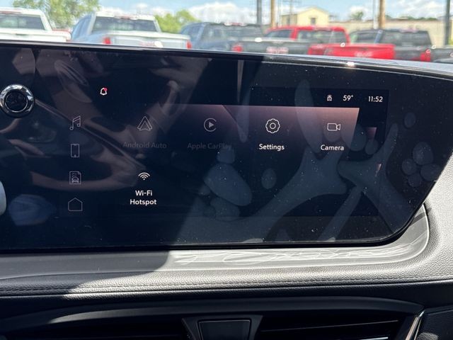 Buick Encore GX Vehicle Full-screen Gallery Image 16