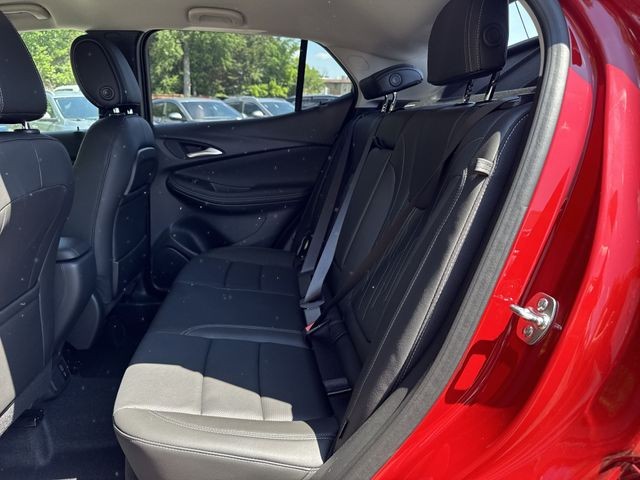 Buick Encore GX Vehicle Full-screen Gallery Image 22