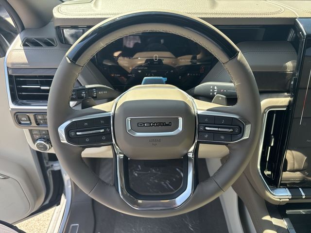 GMC Yukon XL Vehicle Full-screen Gallery Image 14