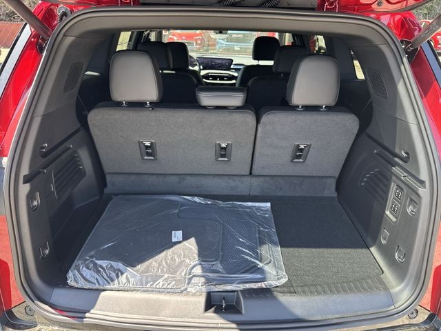 Buick Enclave Vehicle Full-screen Gallery Image 25
