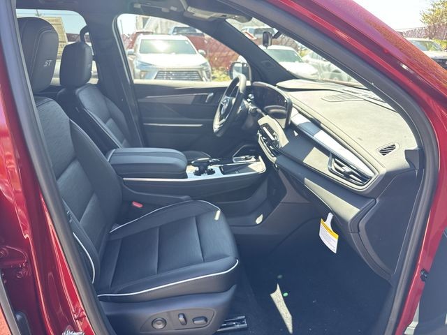 Buick Enclave Vehicle Full-screen Gallery Image 26
