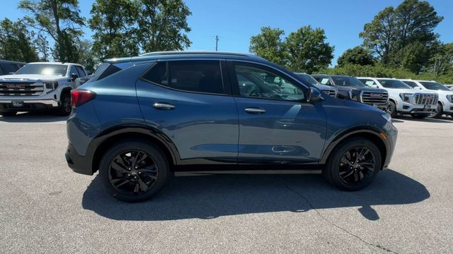 Buick Encore GX Vehicle Full-screen Gallery Image 09