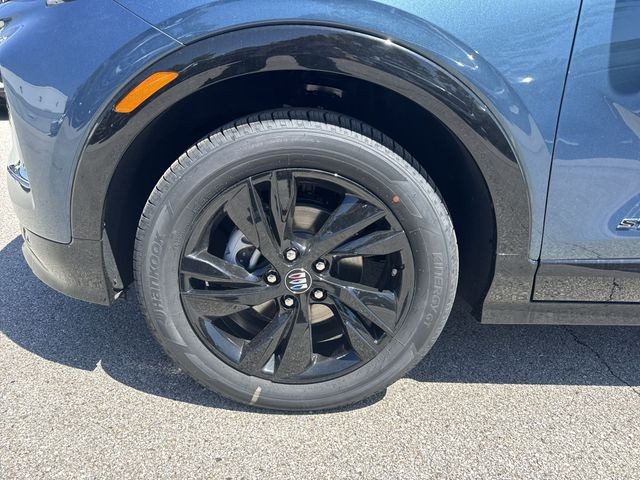 Buick Encore GX Vehicle Full-screen Gallery Image 10