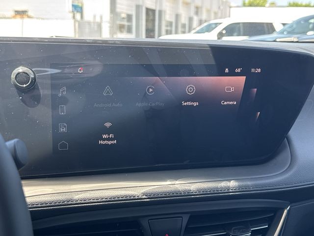 Buick Encore GX Vehicle Full-screen Gallery Image 16