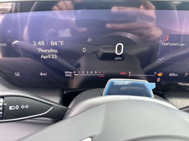 Buick Enclave Vehicle Full-screen Gallery Image 15