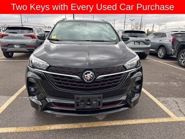 Buick Encore GX Vehicle Full-screen Gallery Image 03