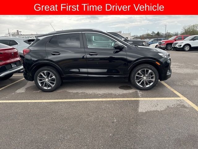 Buick Encore GX Vehicle Full-screen Gallery Image 07