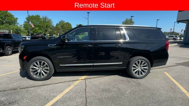 GMC Yukon XL Vehicle Full-screen Gallery Image 06