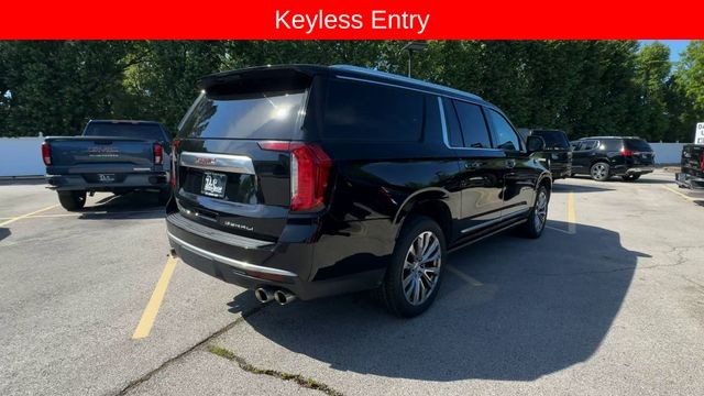 GMC Yukon XL Vehicle Full-screen Gallery Image 10