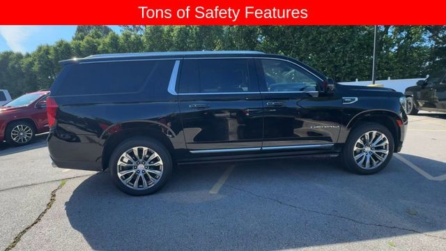 GMC Yukon XL Vehicle Full-screen Gallery Image 11
