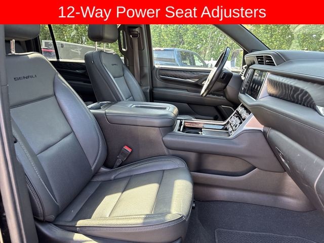 GMC Yukon XL Vehicle Full-screen Gallery Image 33