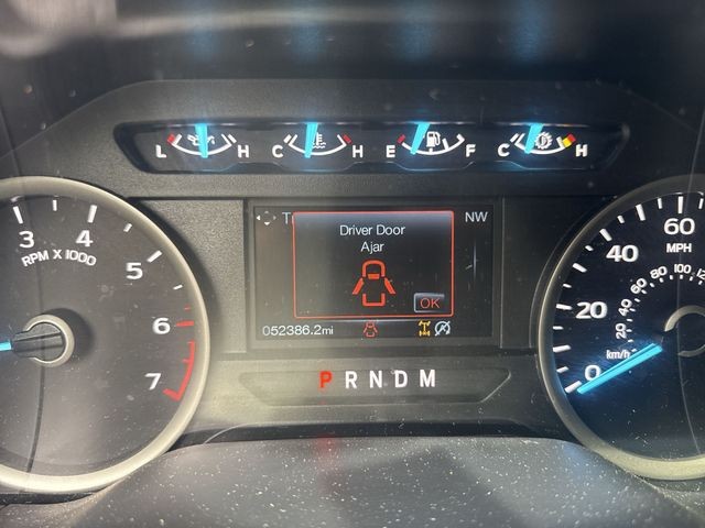 Ford F-150 Vehicle Full-screen Gallery Image 15