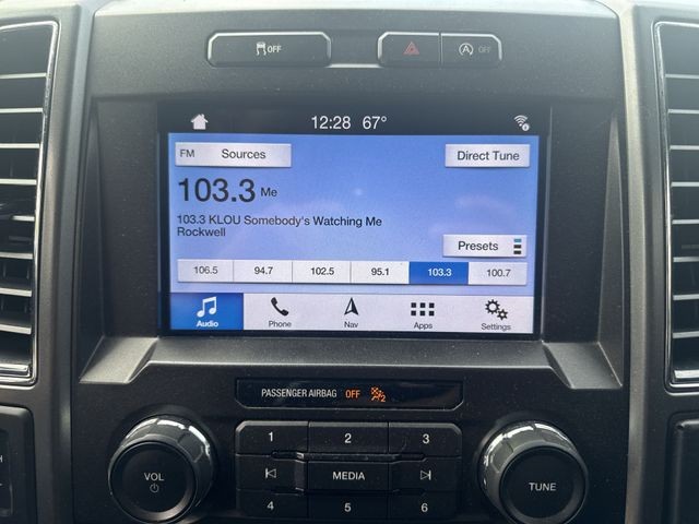 Ford F-150 Vehicle Full-screen Gallery Image 17