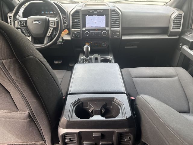 Ford F-150 Vehicle Full-screen Gallery Image 23