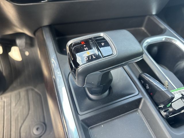 GMC Sierra 1500 Vehicle Full-screen Gallery Image 19