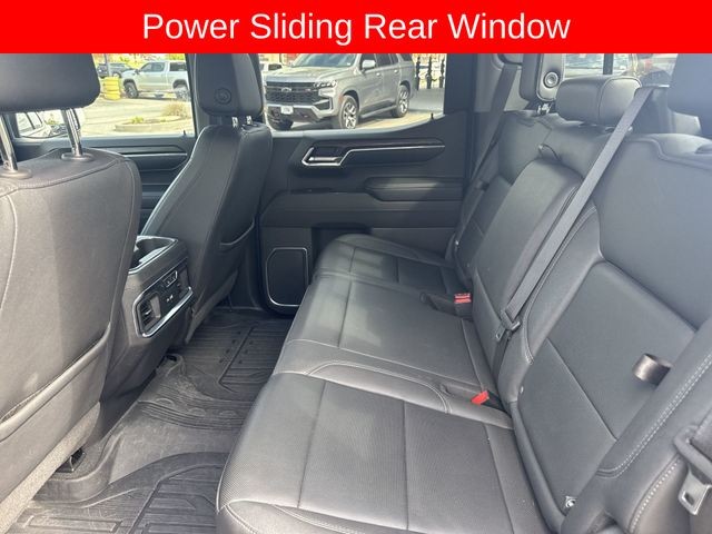 GMC Sierra 1500 Vehicle Full-screen Gallery Image 28