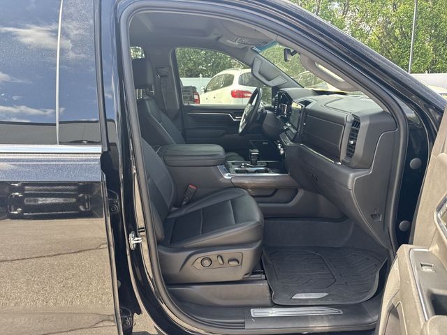 GMC Sierra 1500 Vehicle Full-screen Gallery Image 32