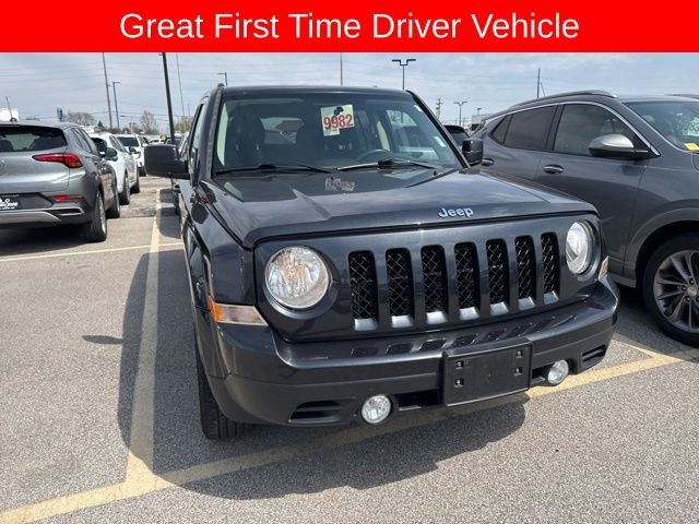 Jeep Patriot Vehicle Full-screen Gallery Image 05