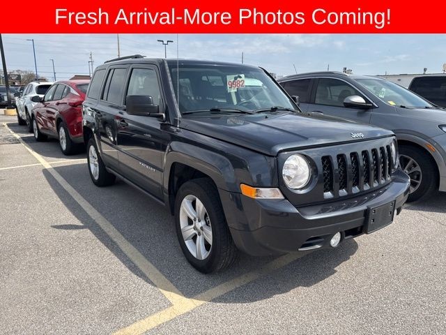 Jeep Patriot Vehicle Full-screen Gallery Image 06
