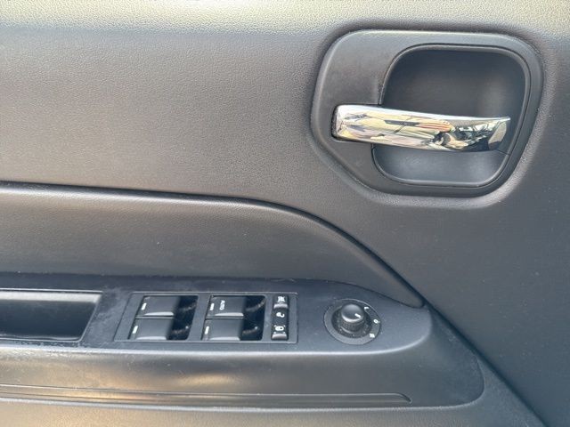 Jeep Patriot Vehicle Full-screen Gallery Image 20