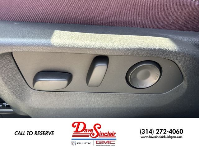 Buick Envision Vehicle Full-screen Gallery Image 12