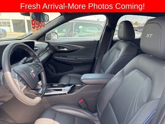 Buick Envista Vehicle Full-screen Gallery Image 10