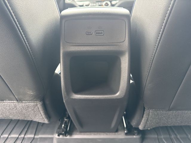 Buick Envista Vehicle Full-screen Gallery Image 24