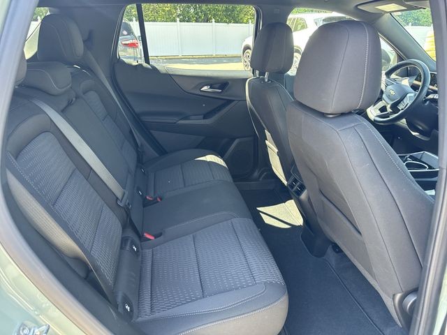 Chevrolet Equinox Vehicle Full-screen Gallery Image 29